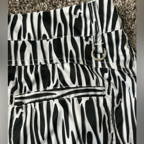 Daily Sports “A Swedish Story” Women’s Hybrid Golf Skirt Size 8 - Picture 7 of 10